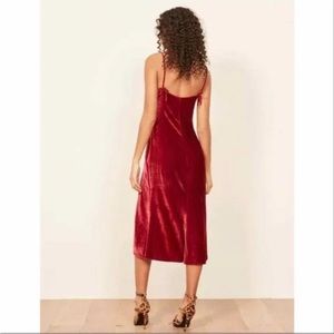 NWOT REFORMATION Crimson Red Velvet Velour ARIANA High Slit Shoulder Tie Dress